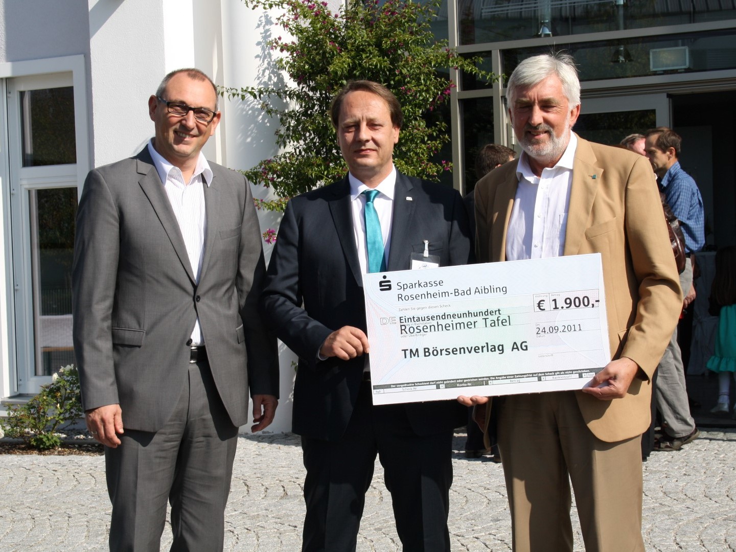 1.900 Euro an die Rosenheimer Tafel