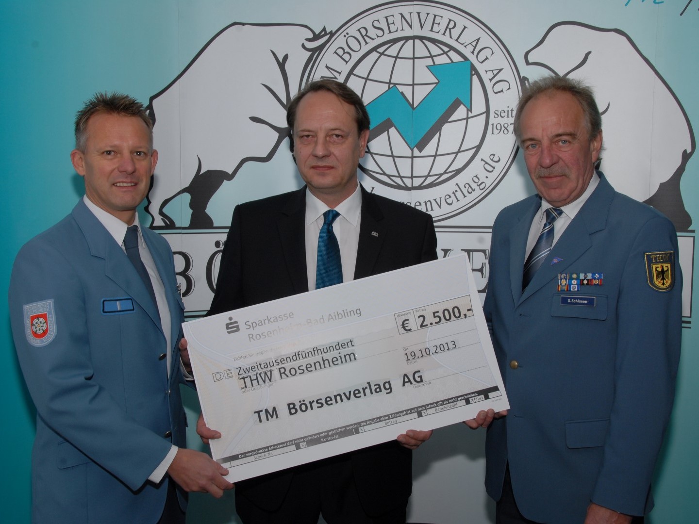 2.500 Euro für das Technisches Hilfswerk Rosenheim