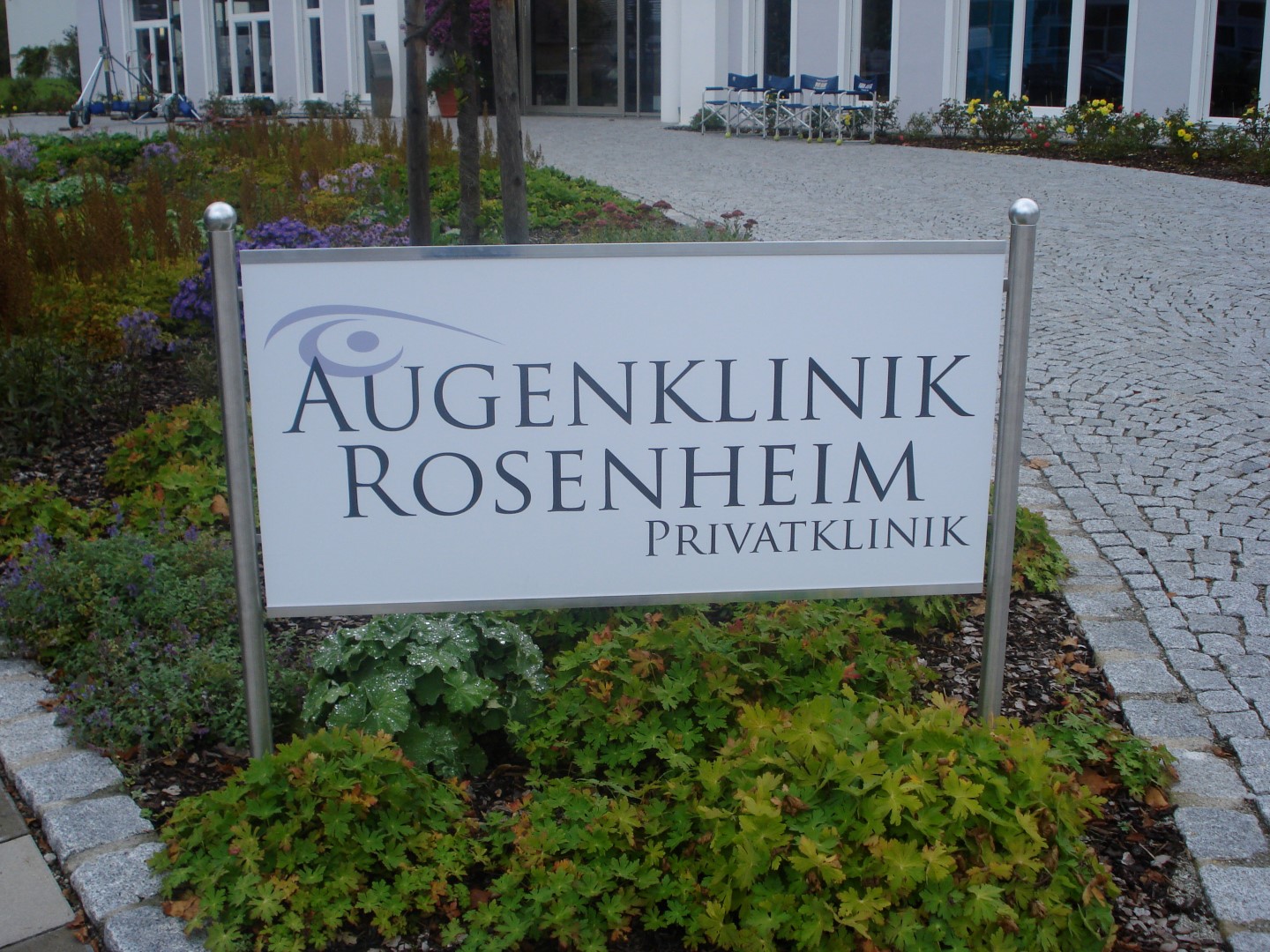 Die Rosenheim-Cops auf Ermittlung im Börsenverlag